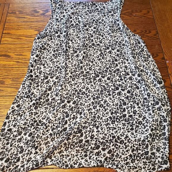 Torrid black&white chiffon high low sheer top - Picture 4 of 4